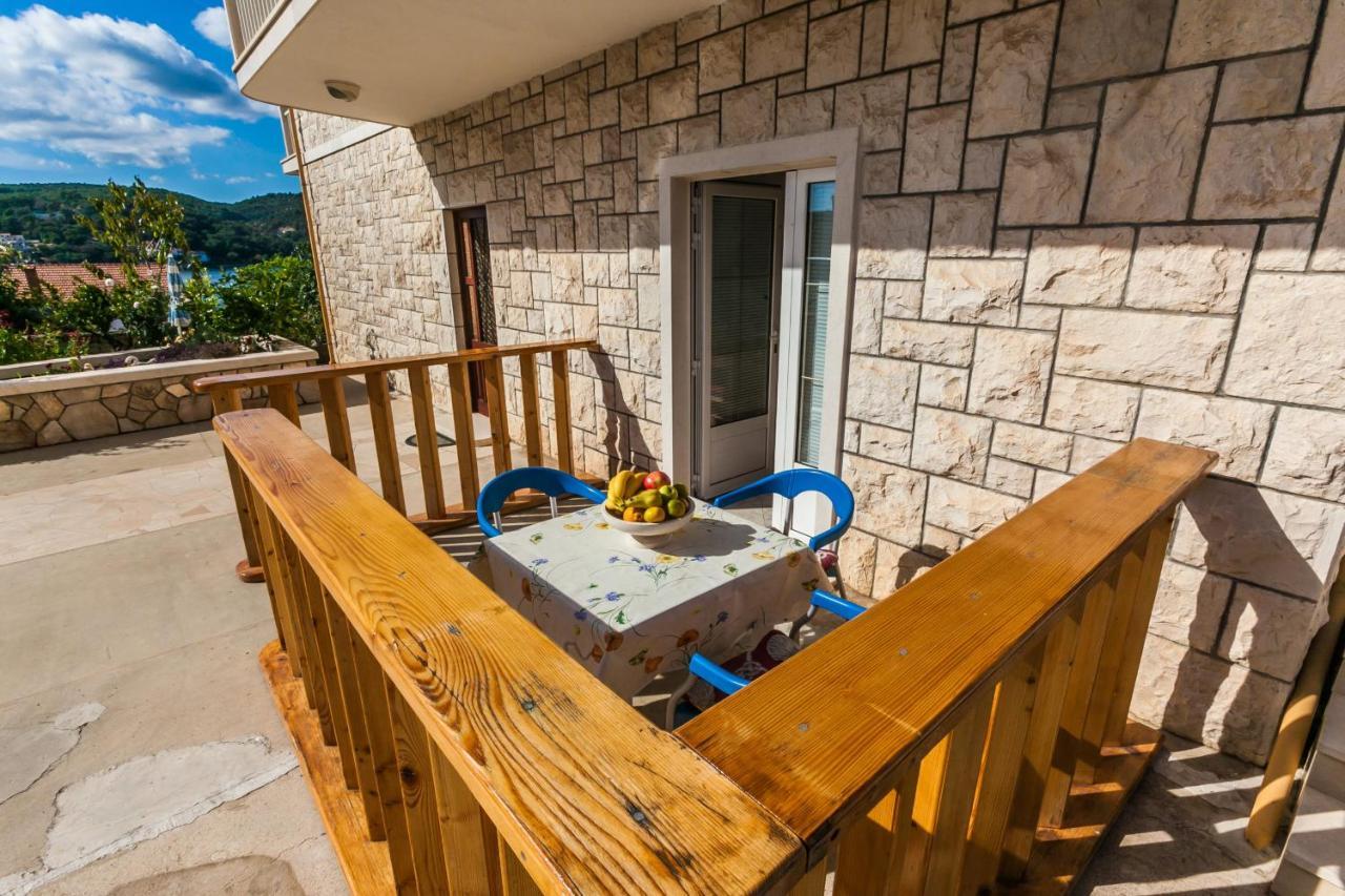 Sea View Sumartin Exterior foto
